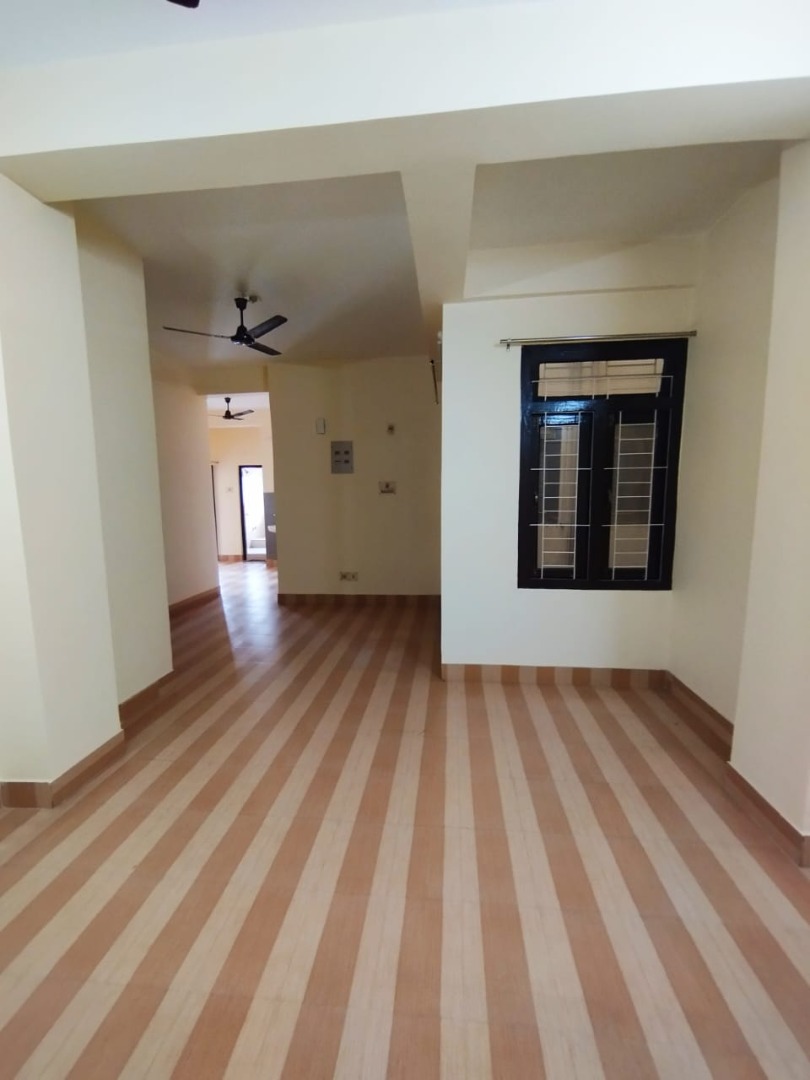 Unfurnished 2bhk in Laxmi Nath Bezbaruah Path, Hatigaon, Guwahati, Assam, India for Rent